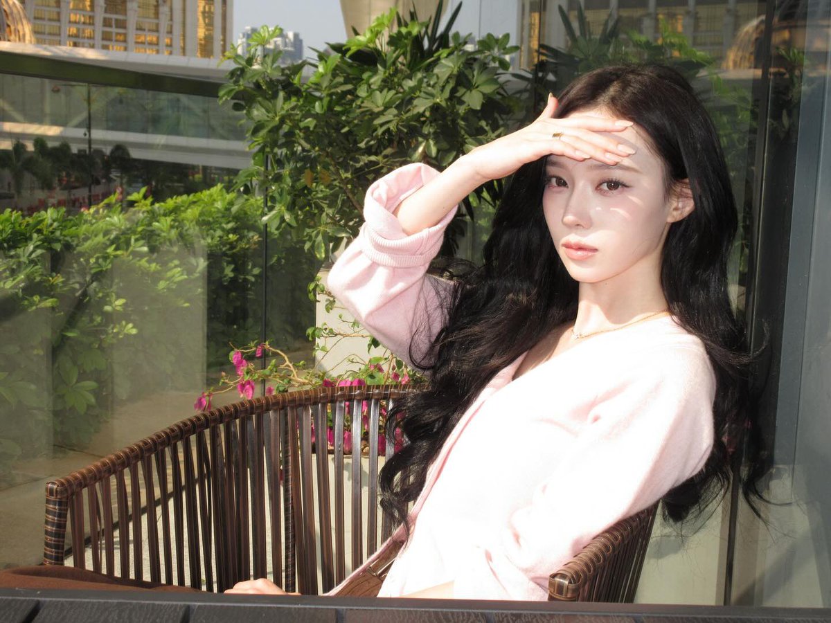 김민정 얼굴 tweet media