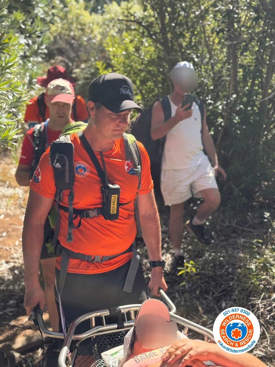 TheCapeArgus's tweet image. ⛰️ Rescue teams sprang into action to assist an injured hiker on the Vlakkenberg Trail, highlighting the challenges and risks faced during mountain rescues in Cape Town.

Read More: capeargus.co.za/news/2026-03-0…

#CapeTown #MountainRescue #HikingSafety #CapeArgus