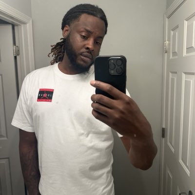 iAm5point0's tweet photo. #NewProfilePic https://t.co/VlTBexjUgH