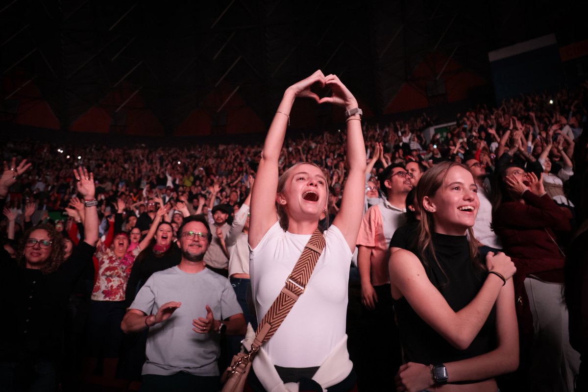 Miguel Bosé tweet media