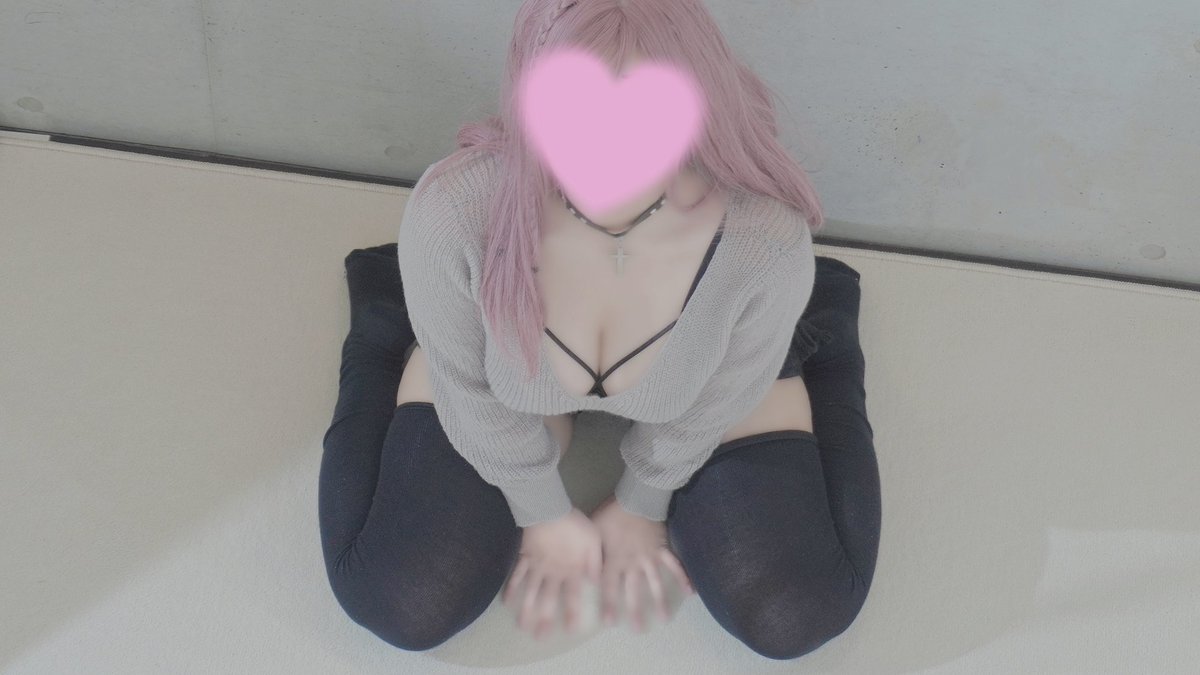 病院行ってきたー！！
褒めて褒めて♡

ちなみに喉はもう数日安静にしたら大丈夫って言われたよ！
なので今日も配信おやすみです...🥲
昨日から一言も喋ってない...喋りたいよー！！