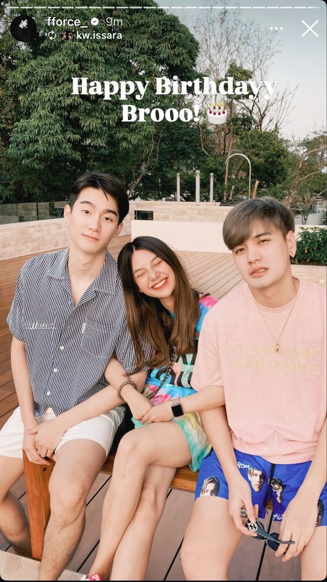 ห๊าาาา พี่ฟอสเปนเพื่อนพ่อต๋องอ่อ555555 คือนี่ชอบน้องดารินมากอ่ะ 55555555