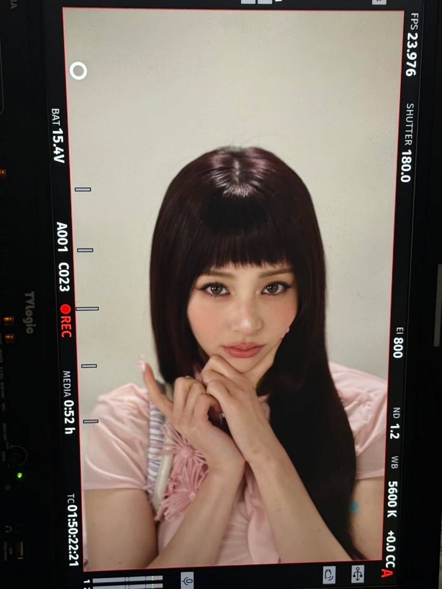 huhyunjinpics's tweet photo. severe case of dollfaced syndrome right here https://t.co/XBTnFdWInm