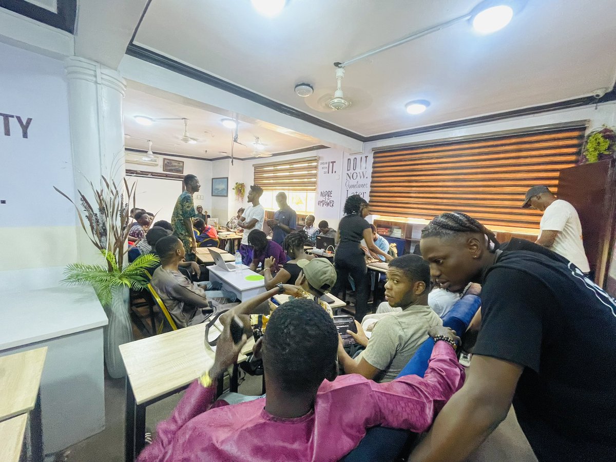 Emeka Samuel tweet media