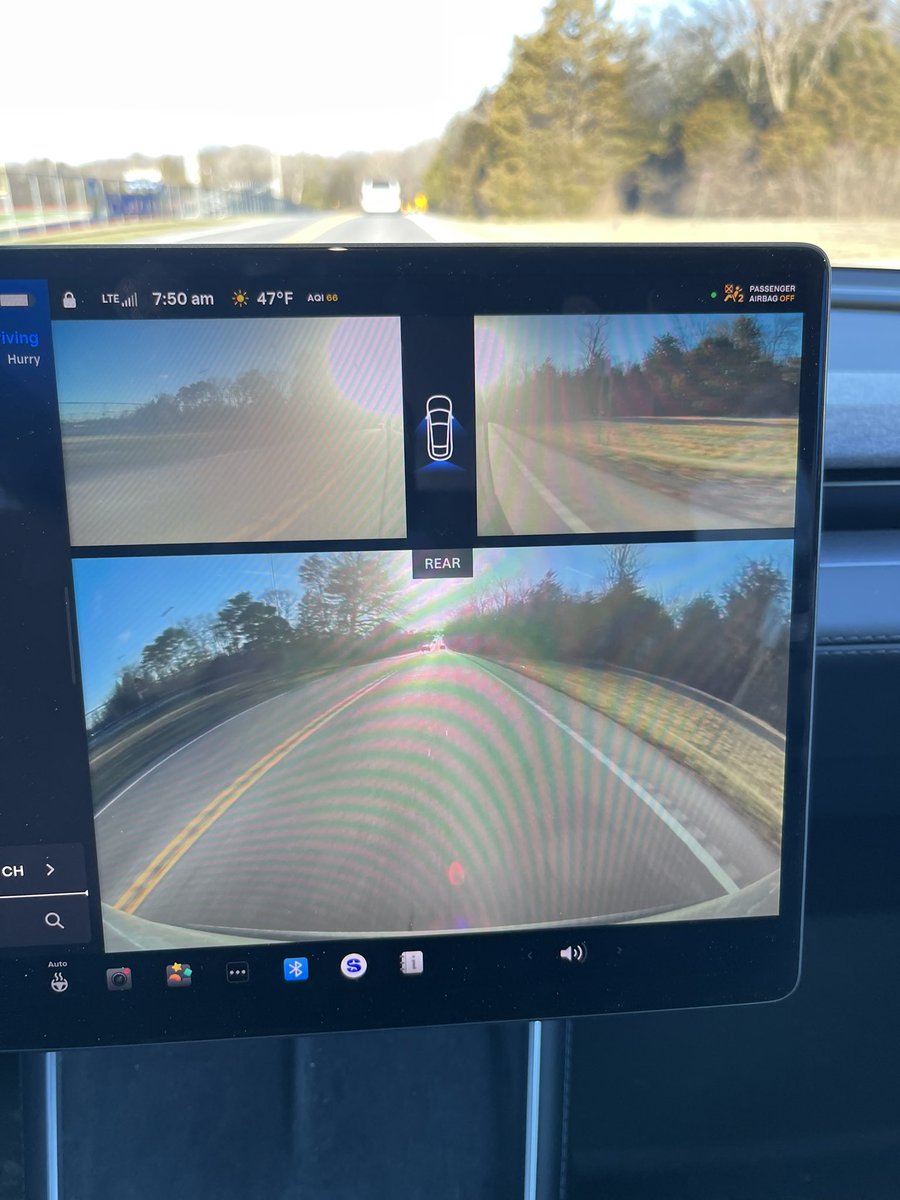 STL_Food_Critic's tweet photo. BS- left pylon camera is not working on a 2026 Y and it takes 45 days to bet in to get I fixed if they understand it is dangetois for FSD! BS! https://t.co/xxDzgtbCqL