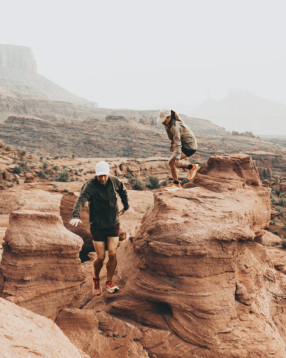 Teva_JP's tweet image. Tevaの新作「HURRICANE TRAILSETTER」。

シューレースいらずのしっかりしたフィット感、クッション性のあるミッドソール、Spider Rubber® Endure のグリップアウトソール。
どこへでも行ける、万能トレイルシューズ。

MEN☞ bit.ly/3ONO2M9
WOMEN☞ bit.ly/47joRY3

#Teva #テバ