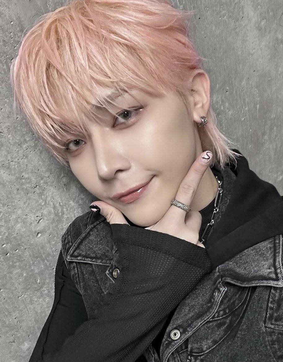 Rena ♡ tweet media