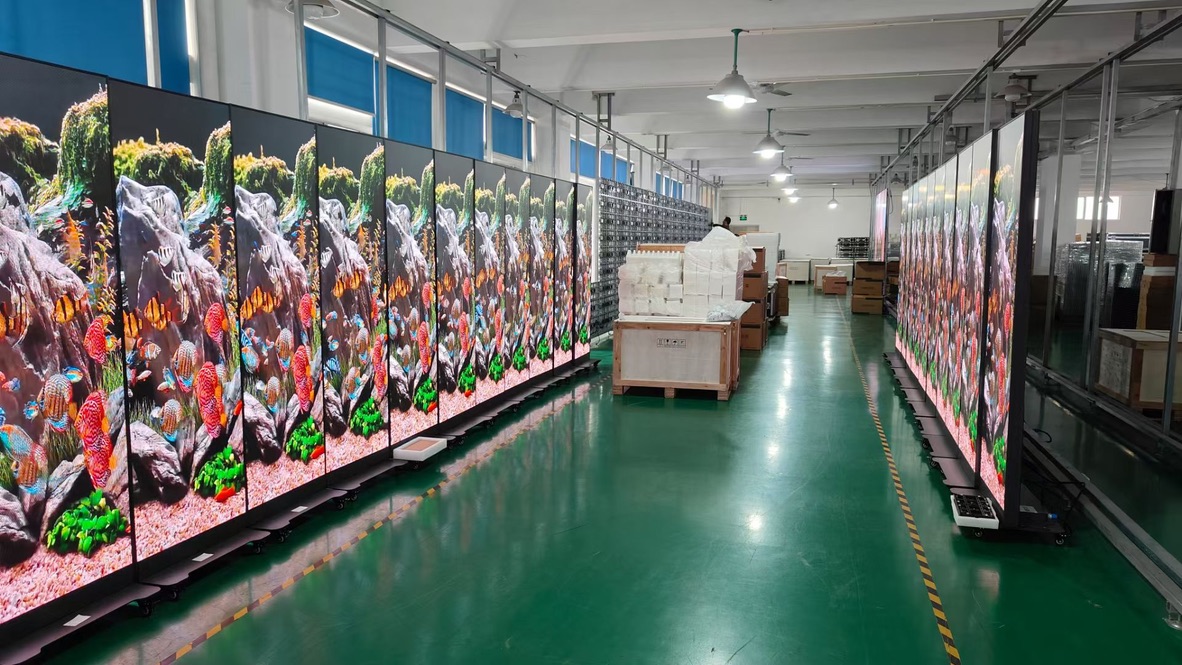 Rachel_yu433's tweet image. LED Digital Kiosk Signage, P1.5/ 1.8/ 2.0 Pitch Are Available. #ledkiosk #ledsign #ledsignage #leddisplay