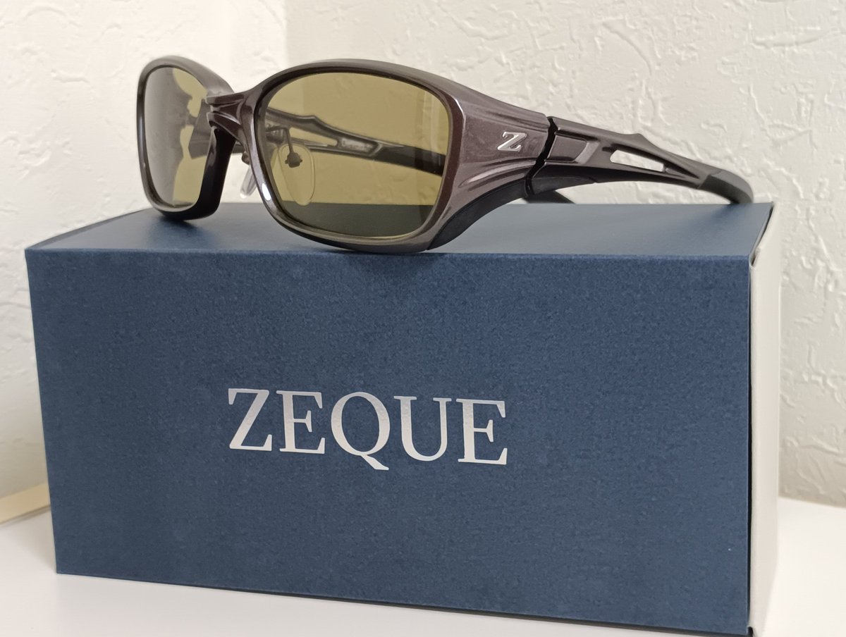 estima705's tweet photo. コンタクト+偏光サングラスがしんどくなってきたんで、度付き偏光サングラスを購入。
ZEQUE Devon
#zeque
#talex
#乱視補正
@TalexPolarized https://t.co/8eA3Ko80dd
