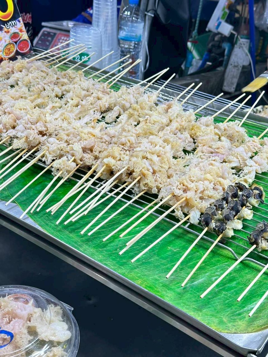 FaaltuBooi7's tweet image. Food market 😋 👌 😍 ☺️ 
Khao yai .
#khaoYai
#FoodMarket 
#AmazingThailand