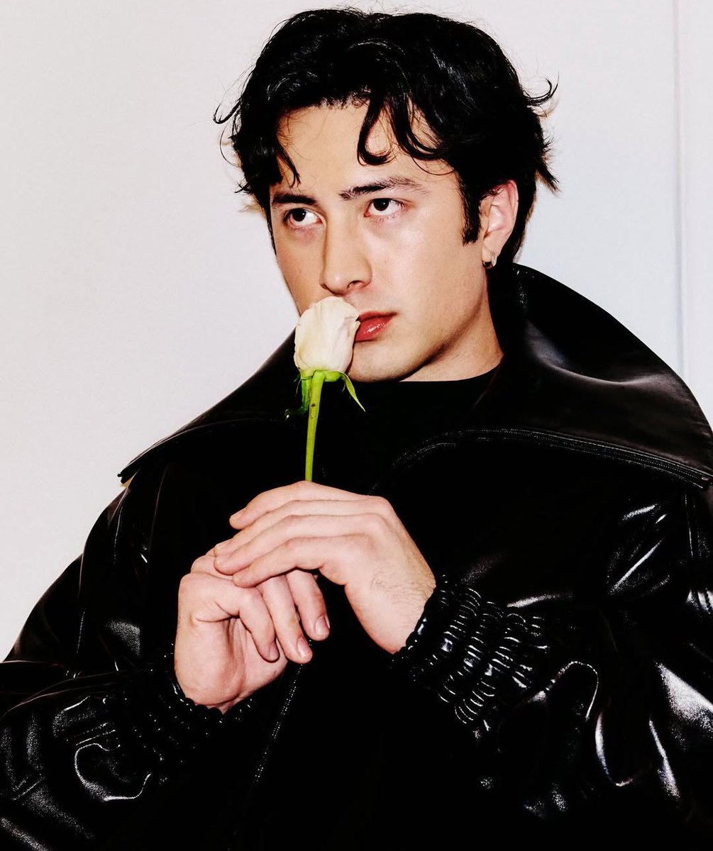 ⭒˗ˏˋ𓆩i c e y𓆪ˎˊ˗⭒. tweet media