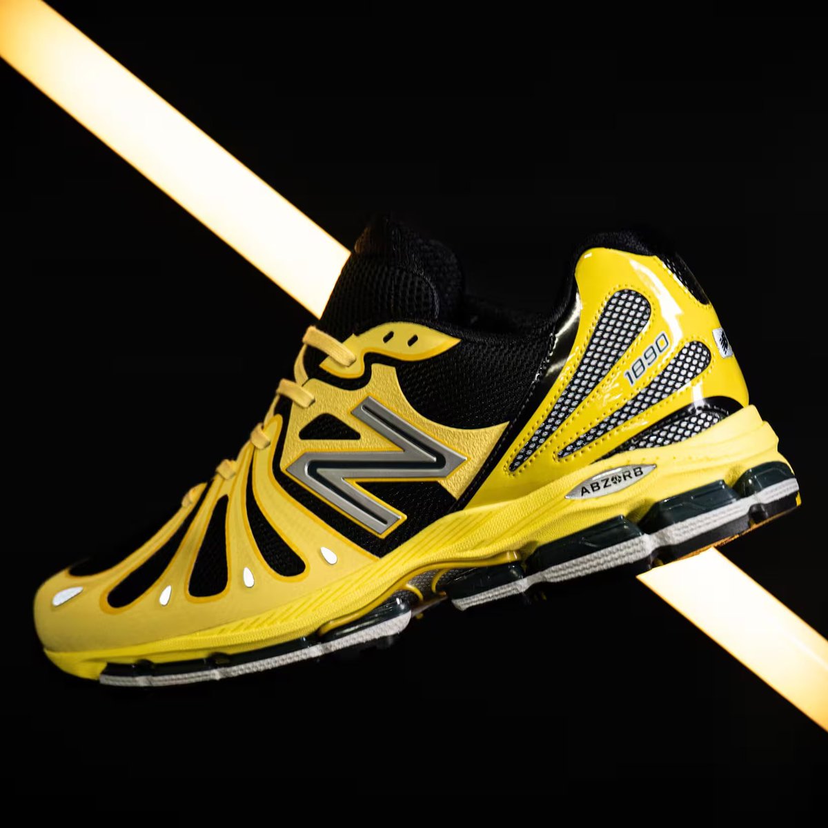 国内atmos / New Balance限定・2026年 3/26 発売】 New Balance U1890 