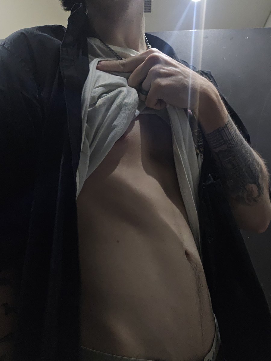 Deadfred8bread tweet media