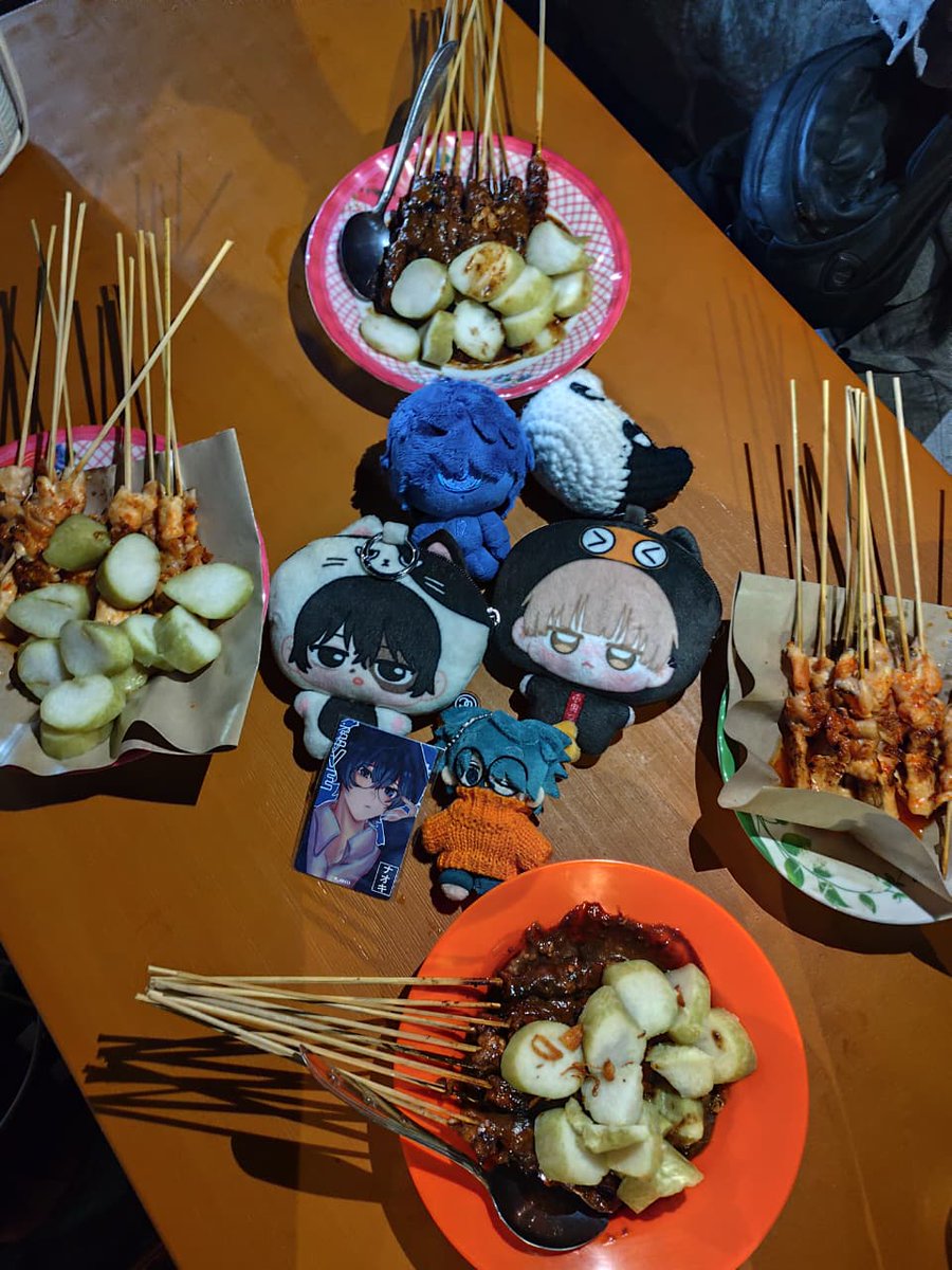 iftar core, karaoke, and satay✨
楽しかった！