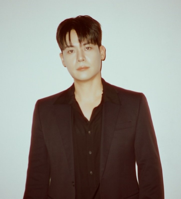 후우~ 잘생긴 채후니를 보구 맘의 안정을 가져보자..