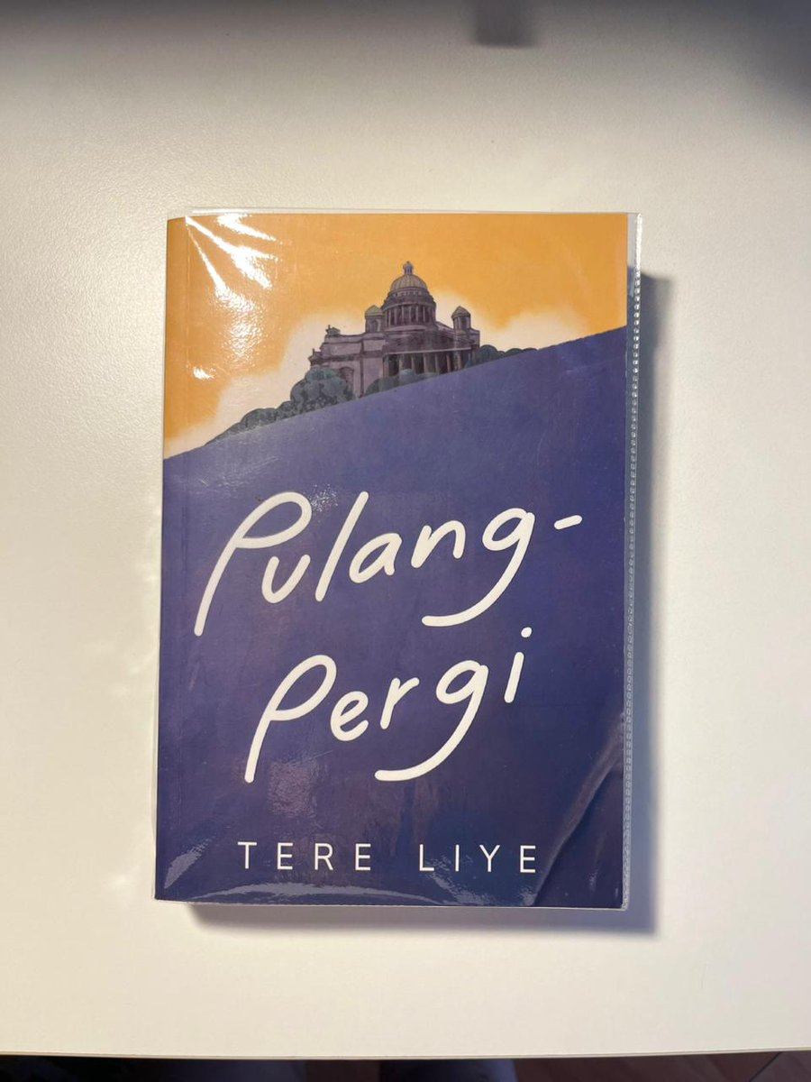 apphora's tweet photo. WTS Novel Tere Liye | Pulang, Pulang-Pergi 
Kondisi:  
✅Tersampul rapi  
✅Halaman baca AMAN &amp; bersih (like new)  
✅Sama sekali tidak pernah terpakai
⚠️Minus: Sedikit menguning di halaman awal aja (faktor usia) 
⚠️Minus: Cover pulang - pergi terlipat ujungnya 
#WTS https://t.co/bTVazgwuw1