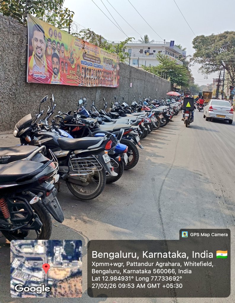 fix_blr's tweet photo. @EASTCITYCORP @EASTCITYCORP @blrcitytraffic @GBA_office This is at ITPL Back Gate Road few metres away from Govt School &amp; IT Hub, IT Corridoor Whitefield. Need immediate Action to Re-claim Footpath/Road for safety of school children,Senior Citizens who usually walk through this road every day https://t.co/lBaxJHv4I3