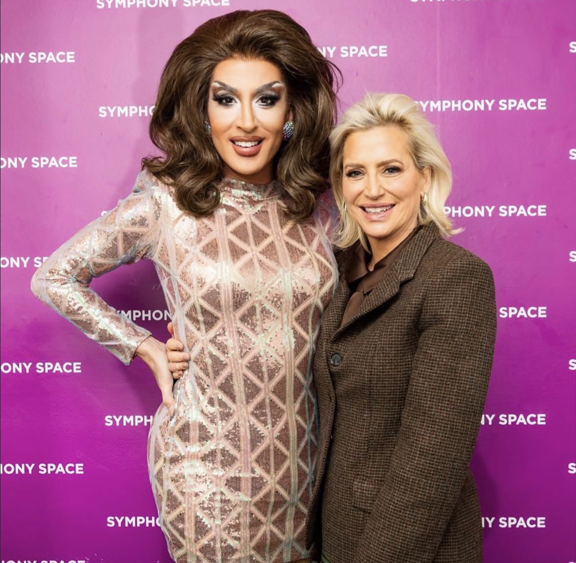 Drag Crave tweet media