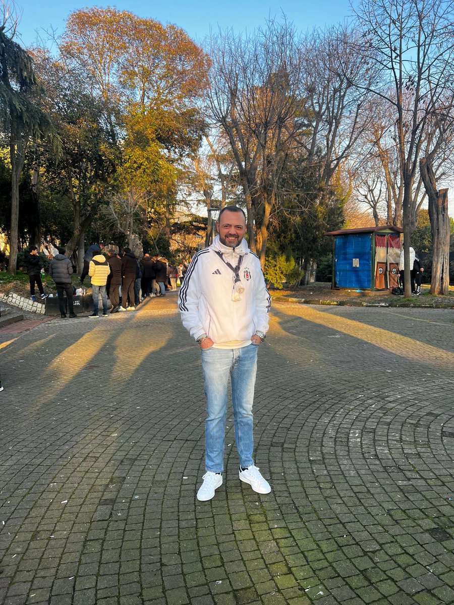 bozmen1903's tweet photo. Herkese huzurlu bir hafta diliyorum.
Hayırlı işler 🙏
#Günaydın
#pazartesi
#BesiktASK https://t.co/wCGto4rk9y
