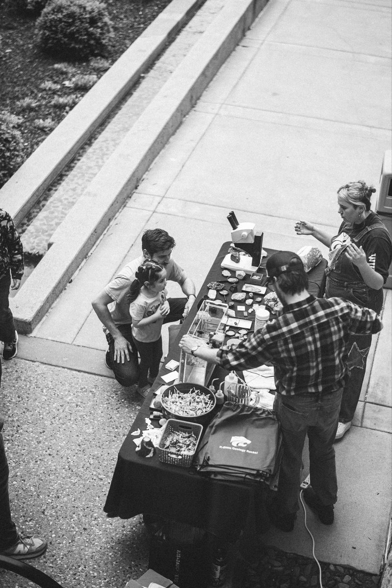 ScienceKS tweet media