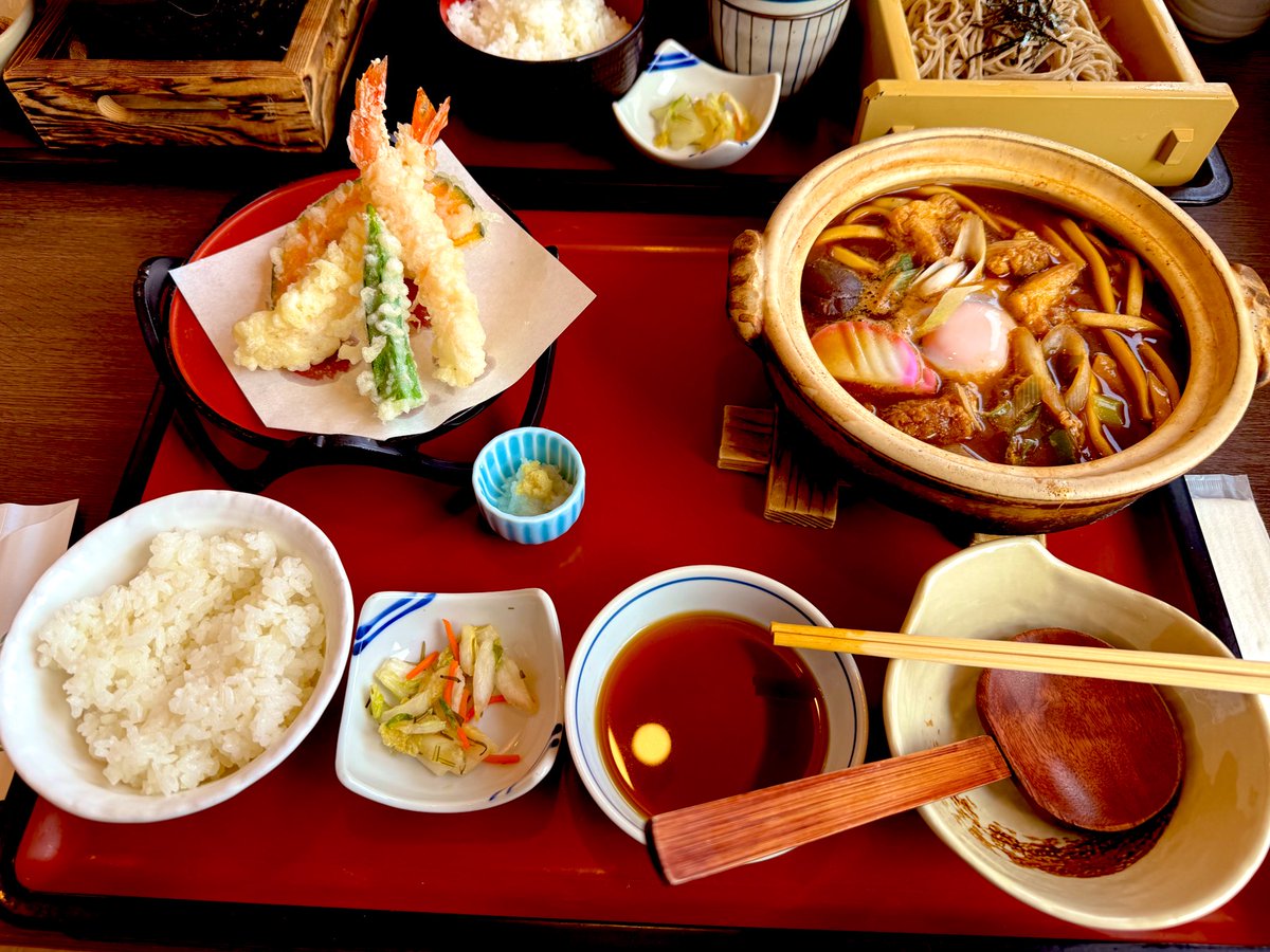 味噌煮込みうどん定食😇