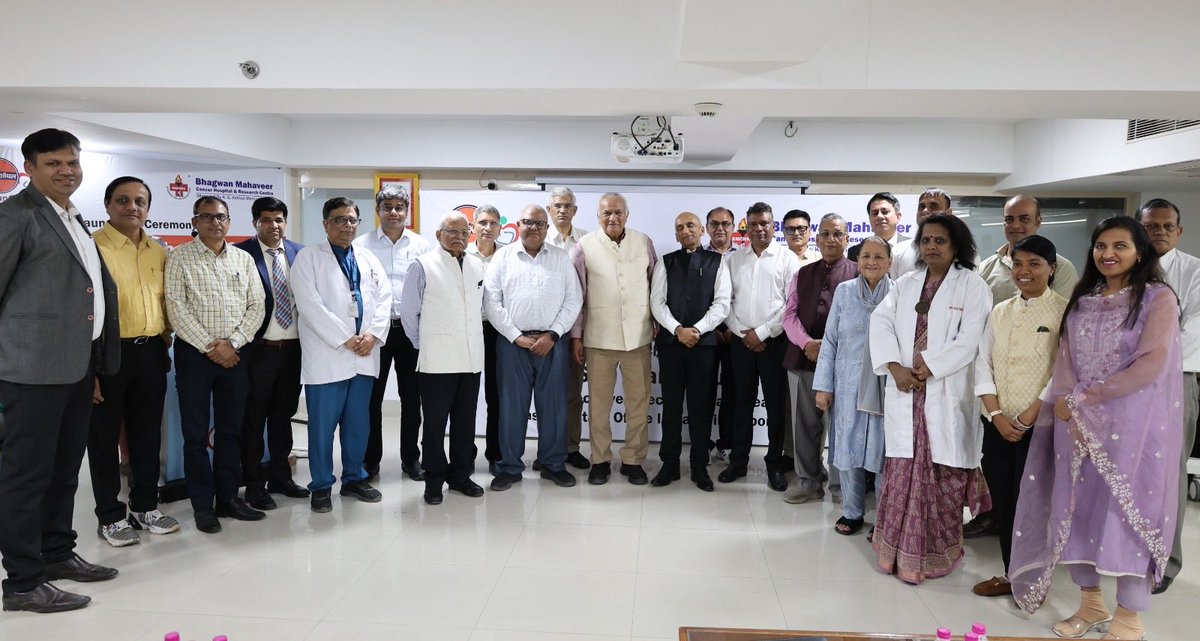 IOCL_Rajasthan's tweet photo. A little comfort,a lot of hope.
IndianOil donates 63 chemotherapy couches to Bhagwan Mahaveer Cancer Hospital &amp; RC, Jaipur, creating three dedicated wards to support ~100 patients daily. Inaugurated by ED&amp;SH,RSO—bringing comfort,dignity and care to patients during chemotherapy. https://t.co/MpFmnjPokP