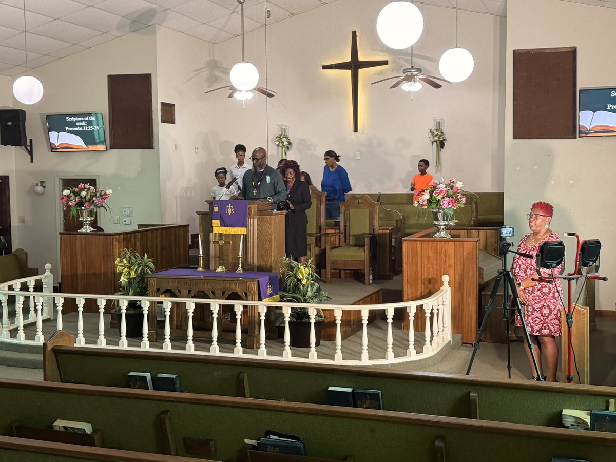 GSCSDistrict1's tweet image. Happy Third Sunday in Lent. Great time in worship at St. Phillip AME Church- Griffin (Pastor Johnson) &amp;amp; Revelation of Truth Ministries International- Griffin Campus (Chief Apostle Betty C. Phillips). #GSCSDistrict1 #Community #faithbased #HEART❤️work📊
