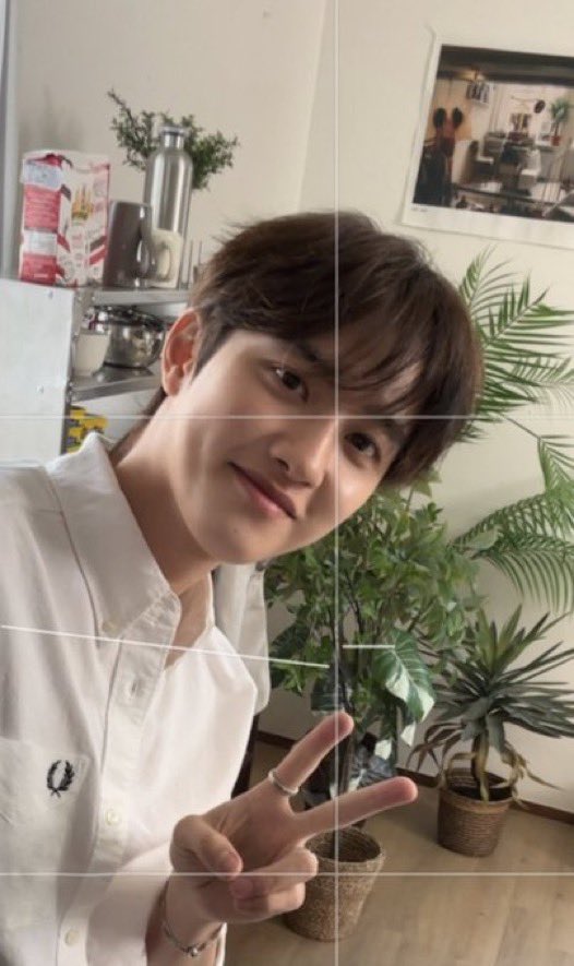 _IMBOWVYBD's tweet photo. มึง….ไอจีไม่แจ้งเตือนให้กูเข้าไปดูความหล่อของคยองซูเลย อีเหี้ยยยยหล่อมากกกกกก ผมสีอ่อน ผมยาวเหมือนพระเอกฟิคสุดๆค่ะคุณเชฟ!!!!!!  หายหน้าจากจอไปแค่ไม่กี่วัน กลับมาออนแอร์อีกครั้งนี้คุรเป็นใครกัน ทำไมทำให้ฉันใจเต้นอีกแล้วนะกรี้ดดดดด 

#도경수 #디오 #DO(D.O.) #DOHKYUNGSOO @DOHKYUNGSOO_X