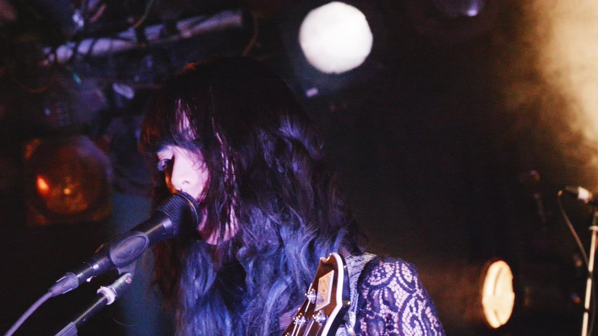 COLLAPSE tweet media