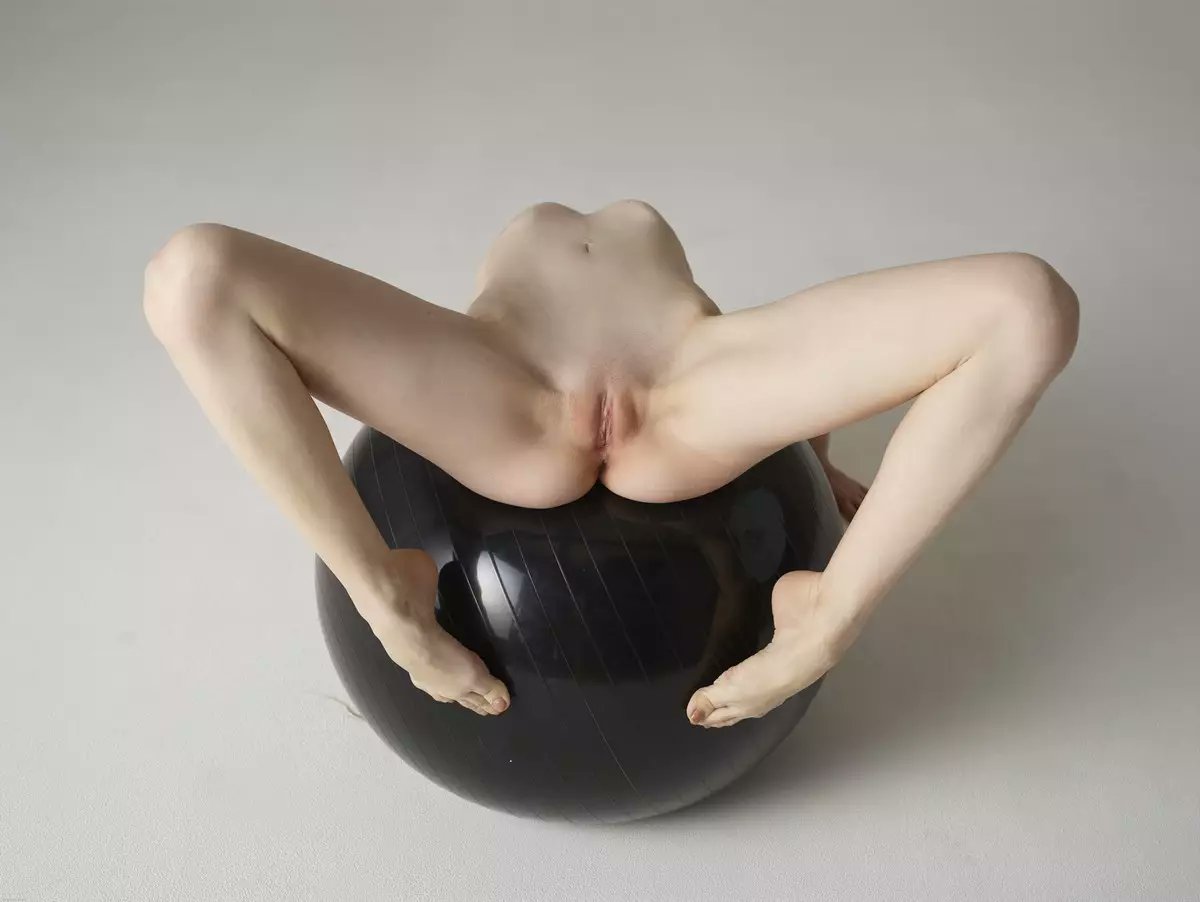 Linh baby tweet media