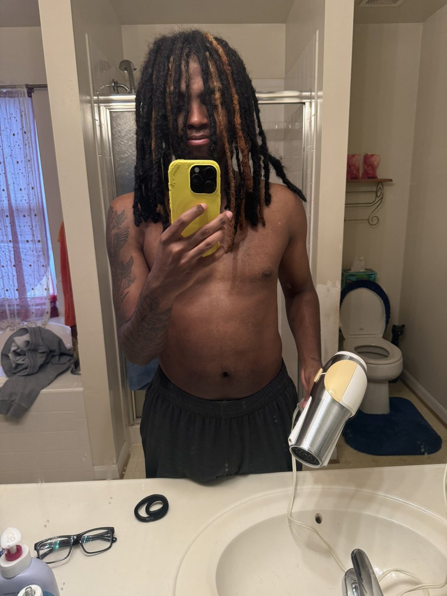 SheLuvsDynzo's tweet photo. What’s the surprise ?! 🙈 #freaks #dmvfreaks #dcfreaks #bmorefreaks #mdfreak https://t.co/NQaq6isuLH