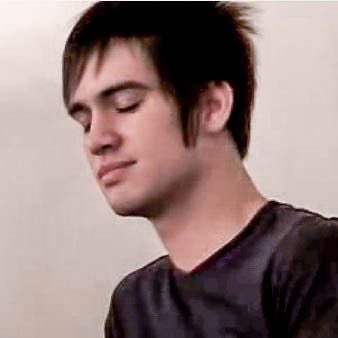 brendon thinker! 💭 tweet media