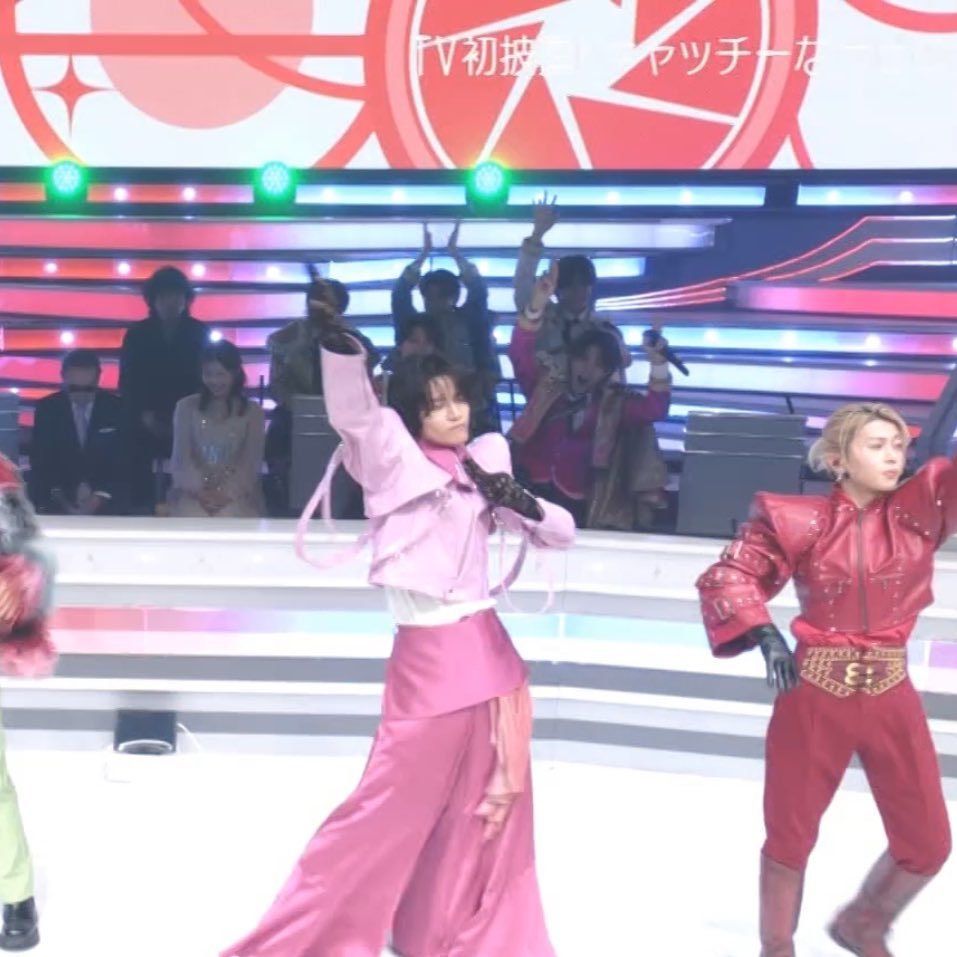 starto idols with no context tweet media