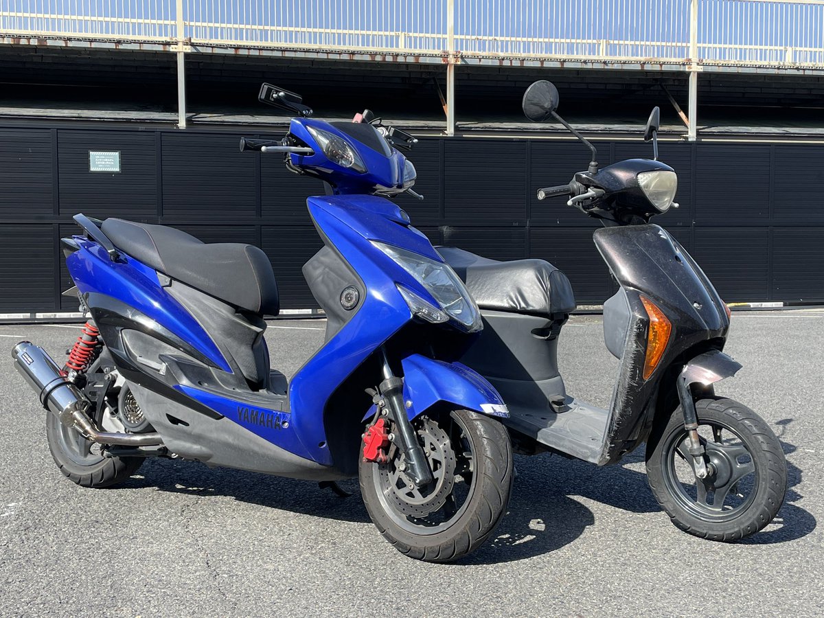 kyoto_specm's tweet photo. お客様よりシグナスXとレッツ5を買取させていただきました🏍️
また仕入情報でアップします！

SPEC-Mでは買取強化中です💪
4月1日所有で税金がかかりますので、手放されるご予定がある場合は、お早めに手続きください💁

#specm #バイク買取 #スペックエム https://t.co/Tcry6P1eKm