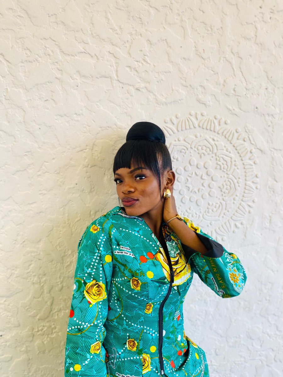 Nellylum0002's tweet photo. Happy women's day to all the amazing and strong women out there 💚🤎 Being a woman is my super power 🦋 https://t.co/zhWhCD5i2Q