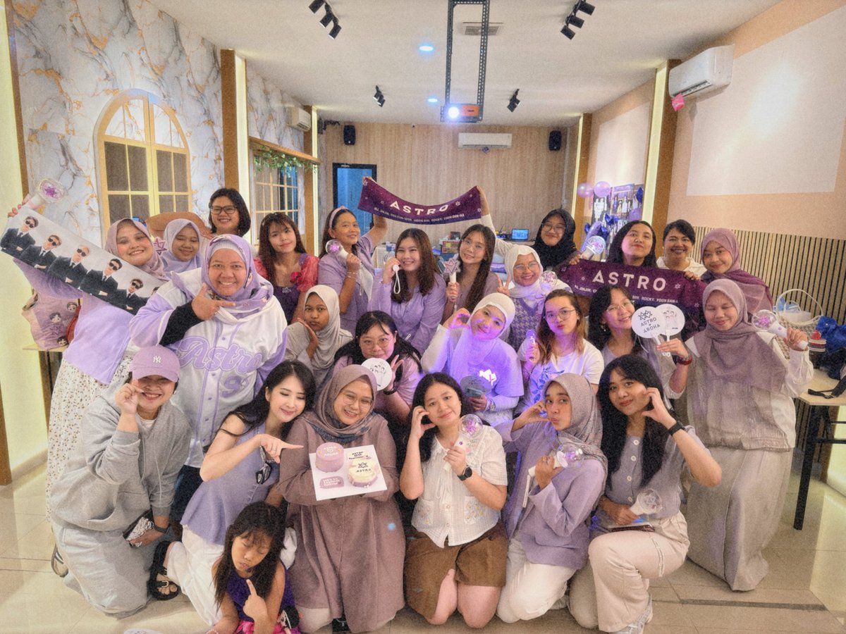 momo kpop shop ฅ^•ﻌ•^ฅ♡ tweet media