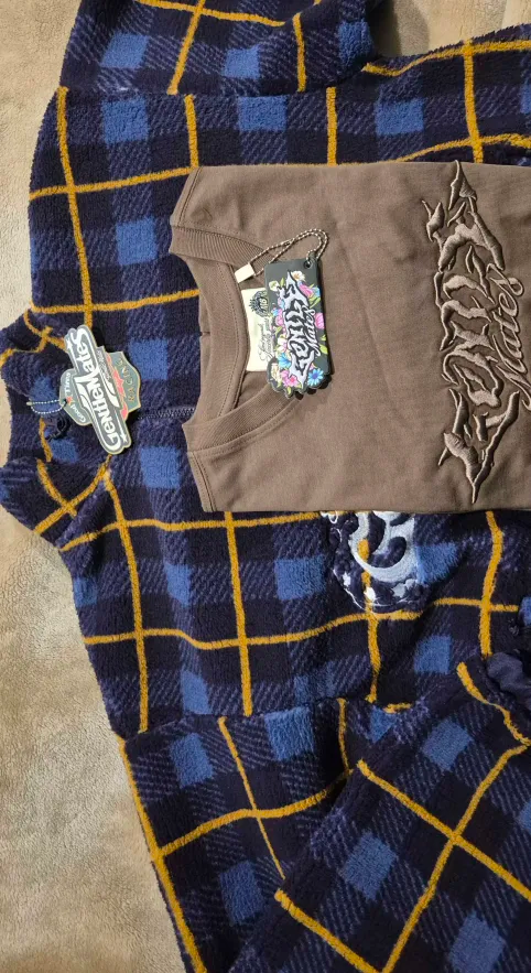 TiltedPerspective tweet media