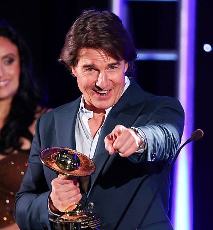 this is giving 2011's ghost protocol era ethan hunt. he looks so good