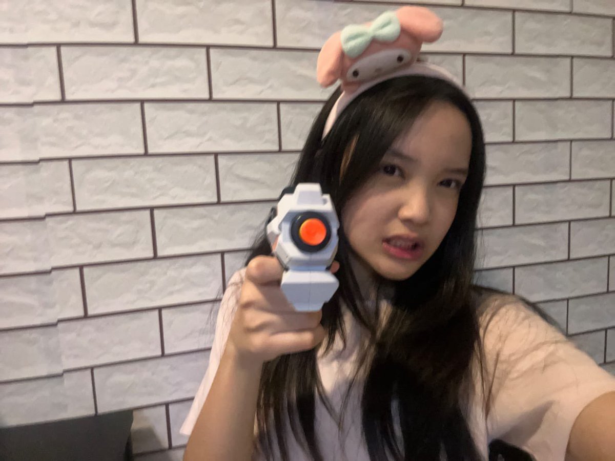 Out Of Context Ribka. tweet media