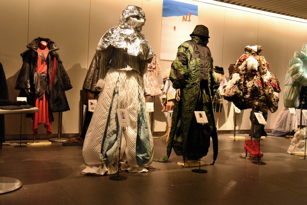 hokushoart's tweet photo. 3月7日・8日の二日間にわたり、札幌地下歩行空間（チ・カ・ホ）北1条憩いの広場にてN1モードグランプリ入選作品、Nコレクション作品を展示、さらにNコレクション参加のデザイナーによる作品の展示・販売も行われました。 https://t.co/Yw8F9F6MP5