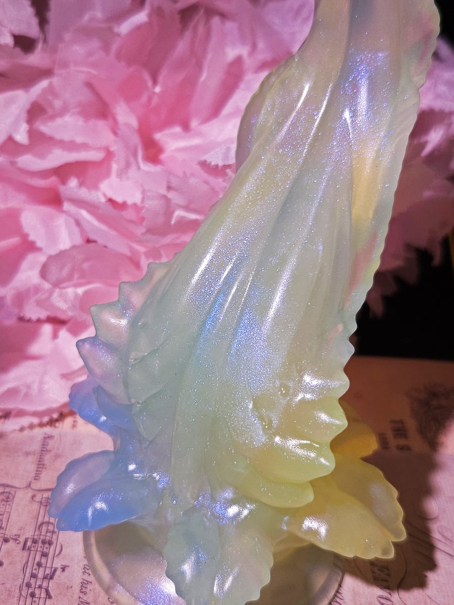 Master4Fancy's tweet photo. Petal-like frills bloom along Mermaid’s shaft, brushing and teasing with every movement. At the base, coiled nubs rise into wave-shaped flesh fins, like living teeth growing from soft muscle. https://t.co/cjygt9esiN