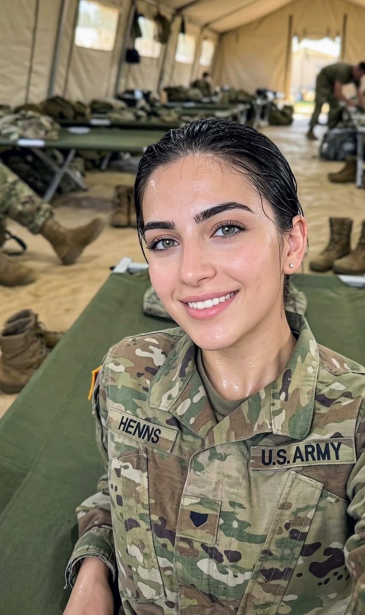 Lily Rosewood tweet media