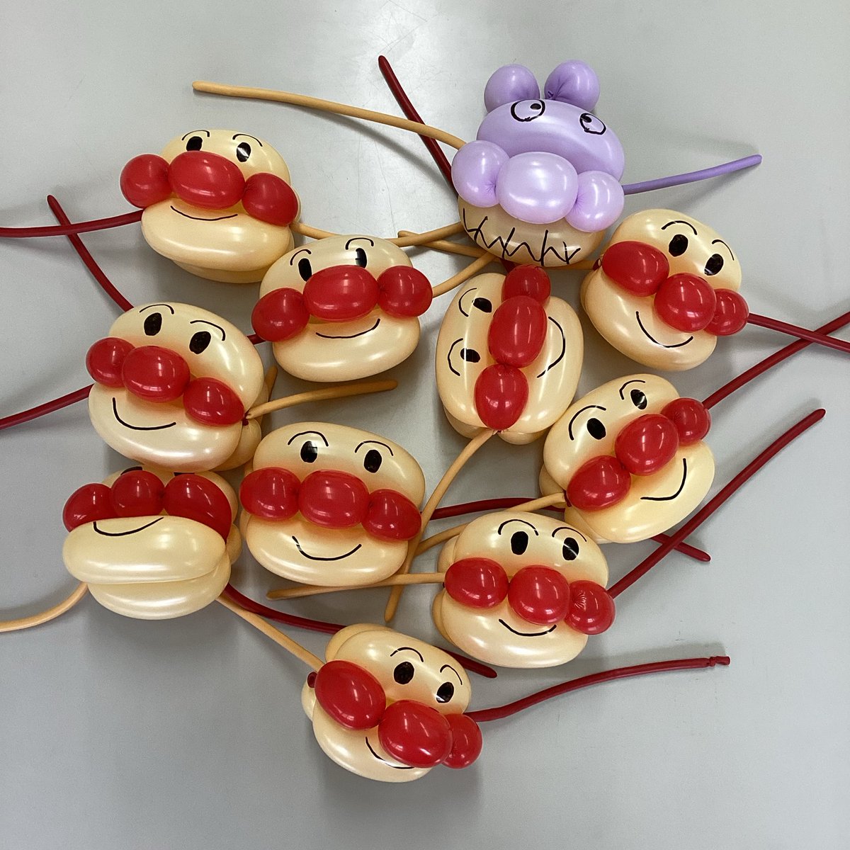 saika677's tweet photo. 業務日誌❓
3月9日(月)
今日はアンパンマンを作りました🍞
(🧑‍🍳パン屋ではありません)
明日の乳幼児学級👶のプレゼントです🎁 https://t.co/8HRzvuuZef