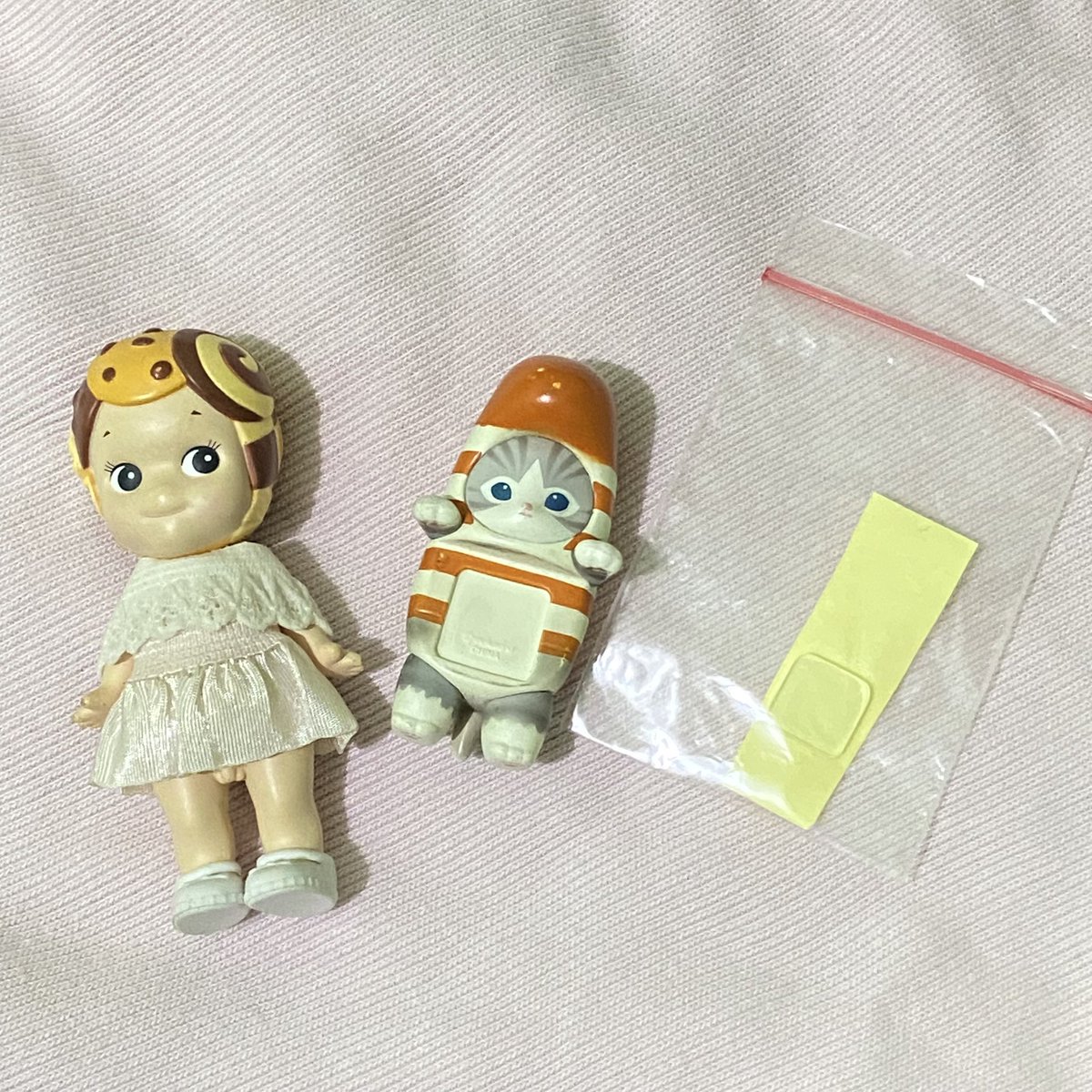 fomrge's tweet photo. ୨୧ wts sonny angel &amp; mofusand 💭

♥︎ sony angel cookie – 100k include all
♥︎ spotted garden el meow – 70k free tape

˚₊‧ shipping from jakarta barat
˚₊‧ shopee full co / split payment 

feel free to dm &amp; metion after dm!  ༘♡

t. sony angel cookie, mofusand hippers https://t.co/G3QIbgPBe7