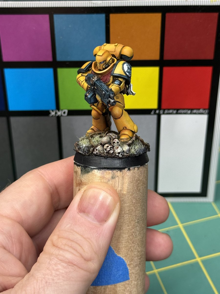 TBLHobbies's tweet photo. Finished for now! I need to let the oils cure before I can do some decals. 
Commissions are open 

#imperialfists #gamesworkshop #40k #minipainting #miniaturepainting https://t.co/41BXVGhvZS