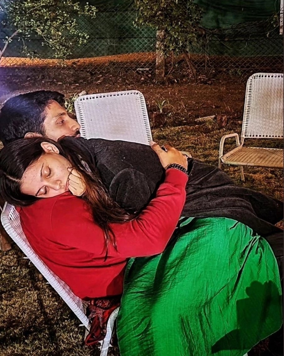 _tumkyamile_'s tweet photo. Will always be soo soo grateful to the Pandya Store team for casting Kanwar &amp; Alice as their Shiva &amp; Raavi 🤍✨
If #Shivi wouldn’t have happened then we would never have got our #KDice 🫶🏻😭
Shivi made me a fan of Kanwar &amp; Alice!! 

#KanwarDhillon #AliceKaushik https://t.co/l6Q0g7uAmf