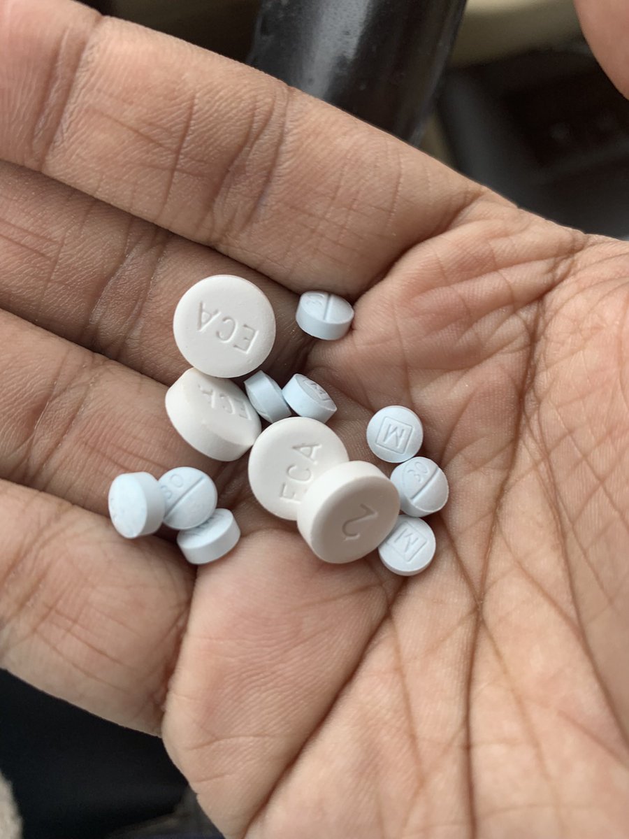 Manefukit tweet media