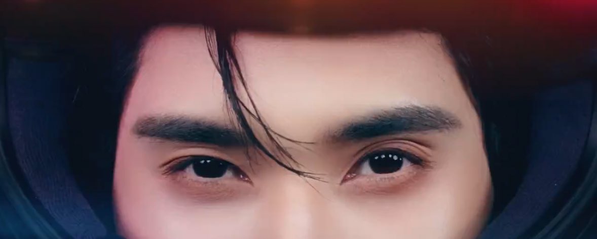 แฟนคลับถึงกับงงว่าทำไมถึงมีดังสองคน5555555คือภูวินกับดังเหมือนกันขนาดนี้แล้วเหรอ