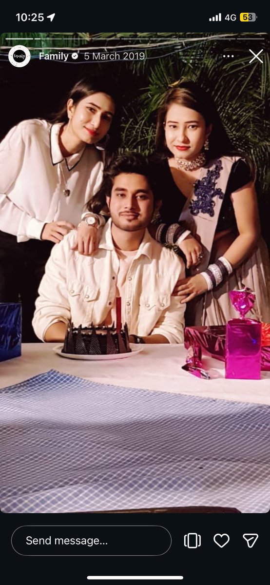 ᗰYᖇᗩ tweet media