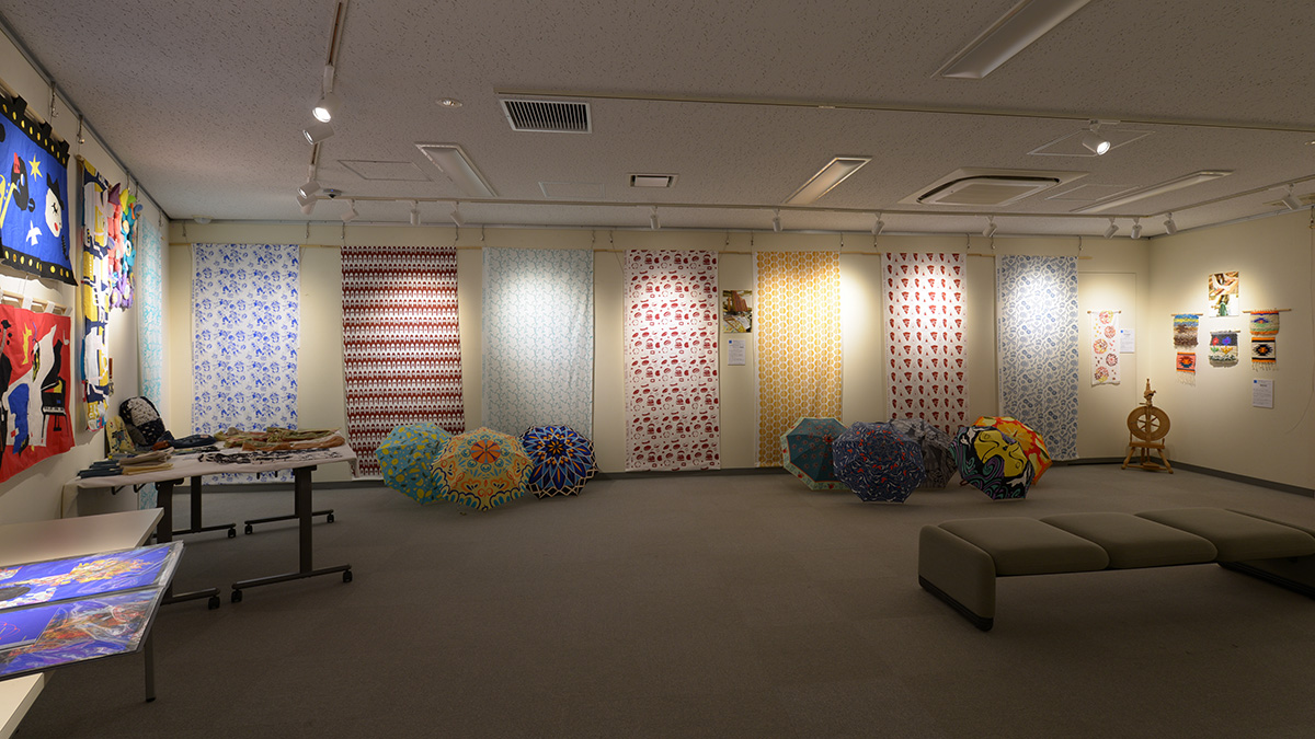 MuseumSato's tweet photo. 大志学園卒業制作展 2026/2/25~3/8
3F展示室：早稲田国際ビジネスカレッジデザイン総合学科 テキスタイルデザインコース2026業制作展 https://t.co/vpxobCc3hl